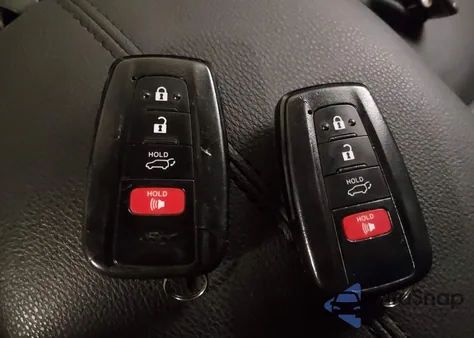 2020 Toyota Rav4 Hybrid Limited z USA, uszkodzony, nr VIN 4T3DWRFV3LU010450